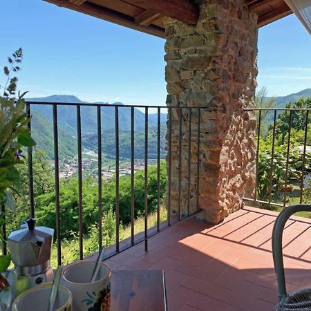 La Casa In Valli 35 Бани ди Лука Екстериор снимка