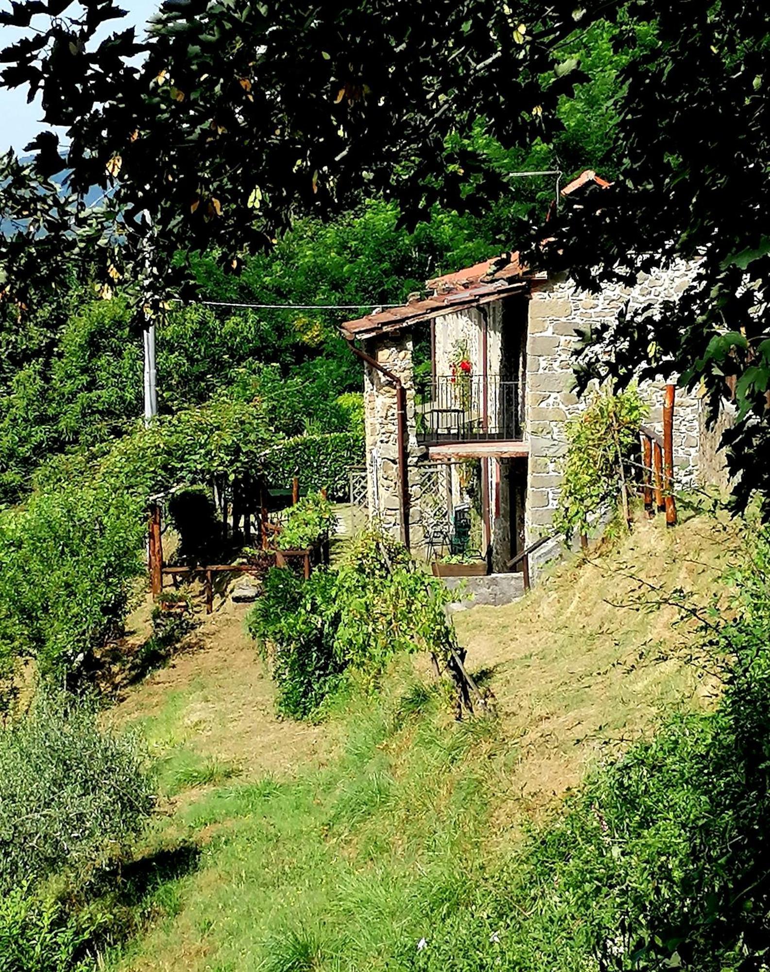 La Casa In Valli 35 Villa Бани ди Лука Екстериор снимка